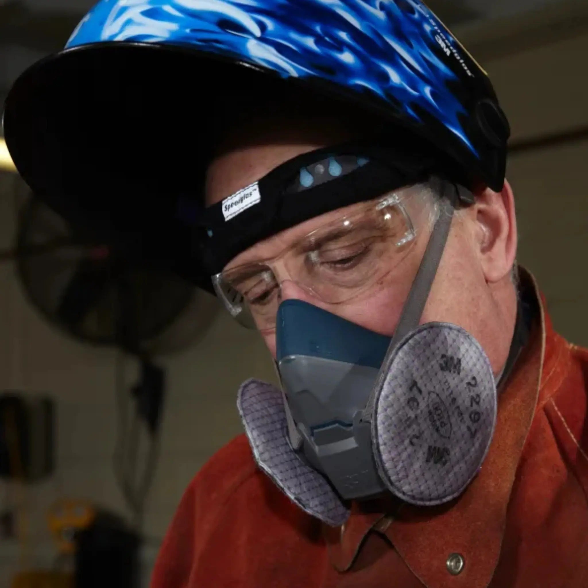 3M 6500 Rugged Comfort Series Half Facepiece Respirator Application