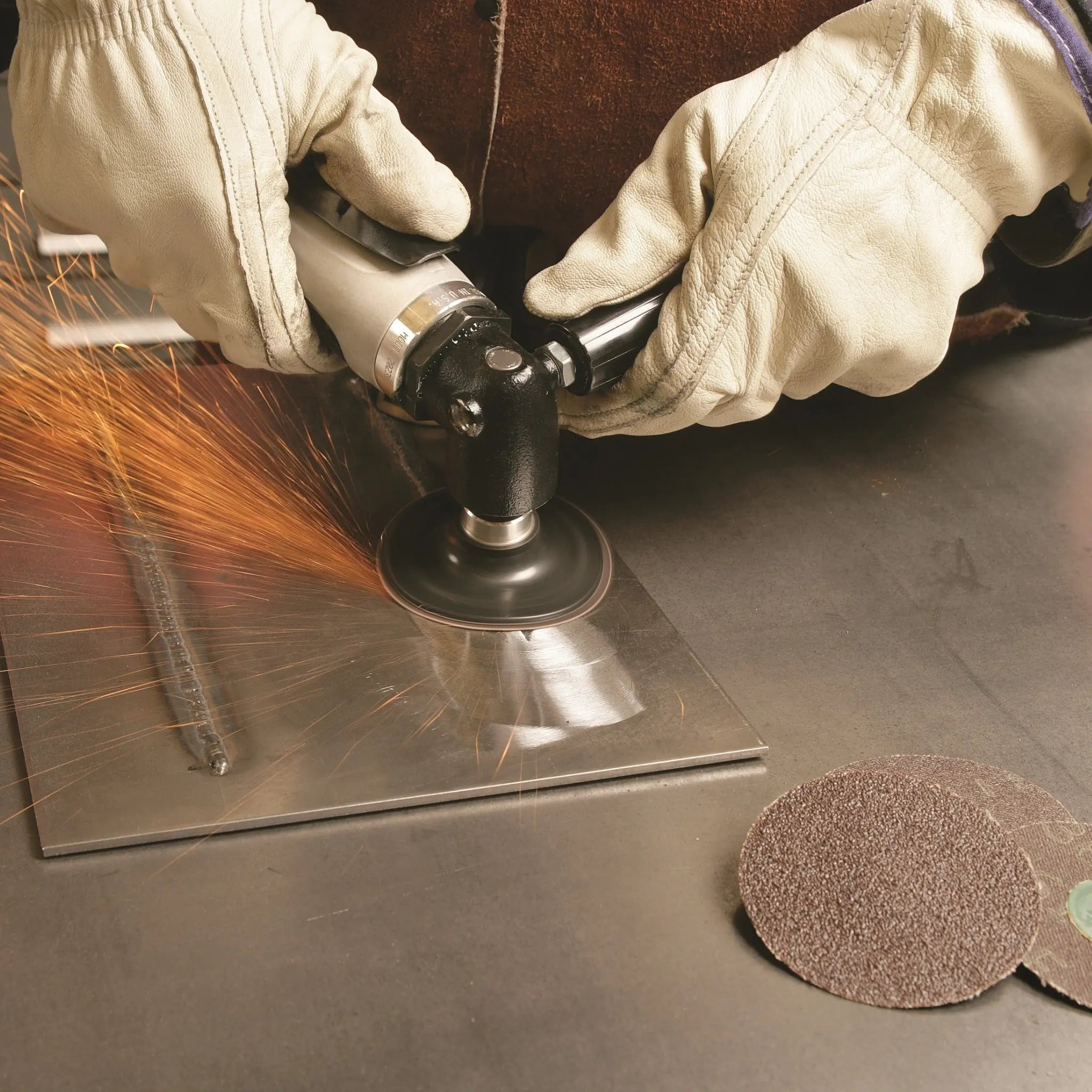 3M Roloc 7000045093 Disc 361F 36 YF-weight, TR, Die R300V, Brown, 3 inches, 1 Each