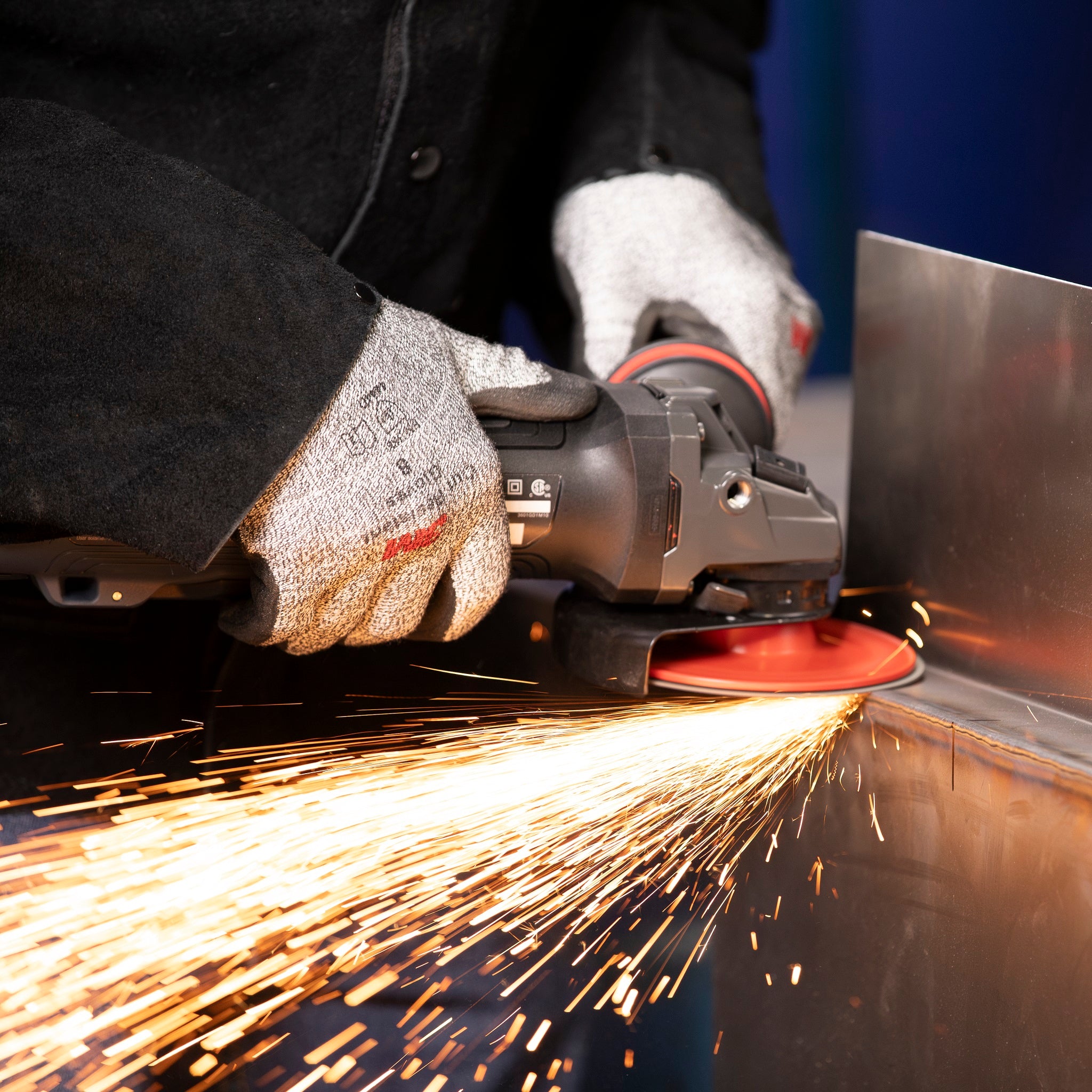 3M Cubitron 3 7100310729/1182C Fibre Disc, 36+, TN Quick Change, 7 in, Die 700BB, Application