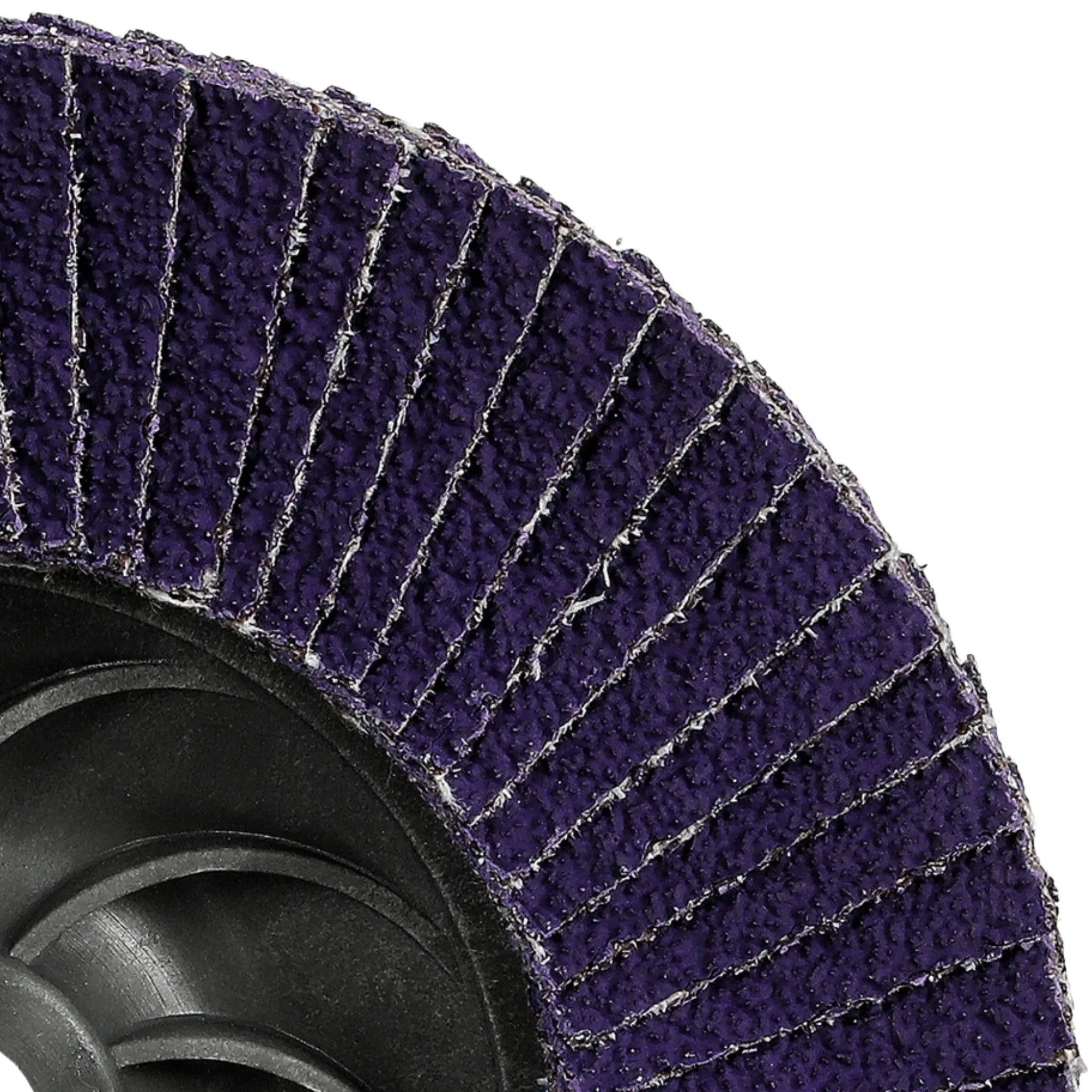 3M Cubitron 3 7100380178/1169F Flap Disc, 40+, T27-Flat Quick Change, 4-1/2 in x 5/8 in-11, Close Up