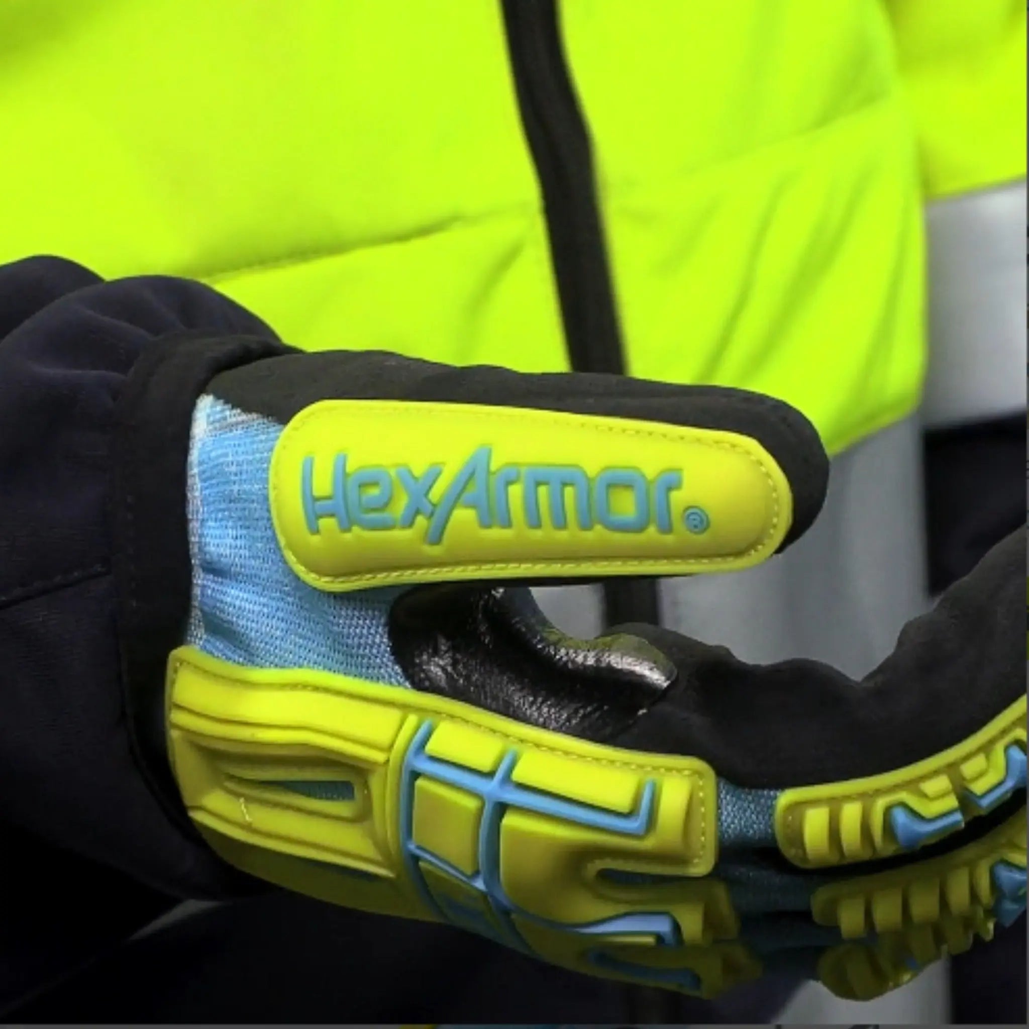 HexArmor Helix Core 3010 15-Gauge HPPE Steel Fiberglass Polyester Blend with PrimeFoam Nitrile Palm Coating Work Gloves, Side Close-Up