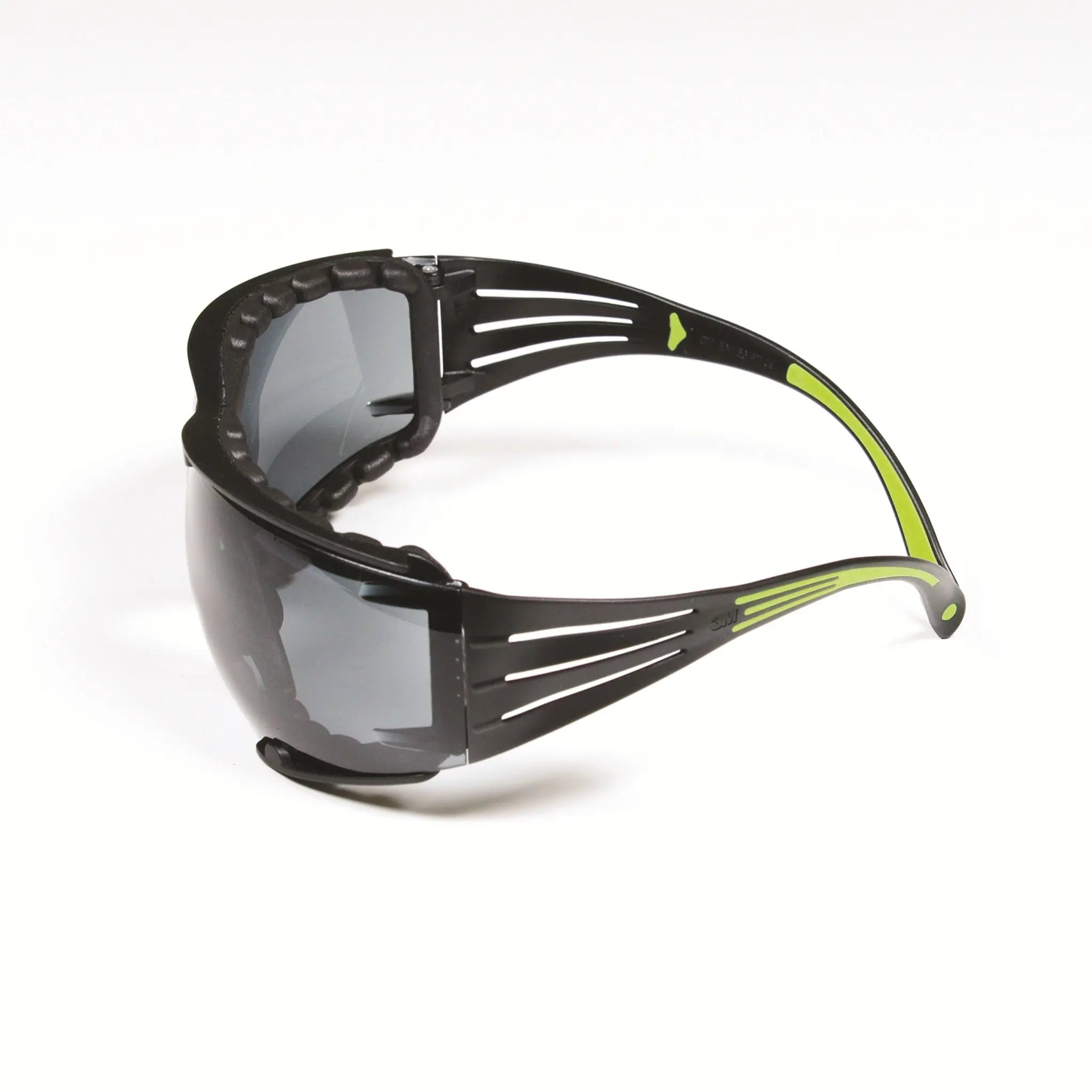 3M SecureFit Protective Eyewear SF402AF-FM, Foam, Grey Anti-fog Lens,
20 EA/CaseÂ