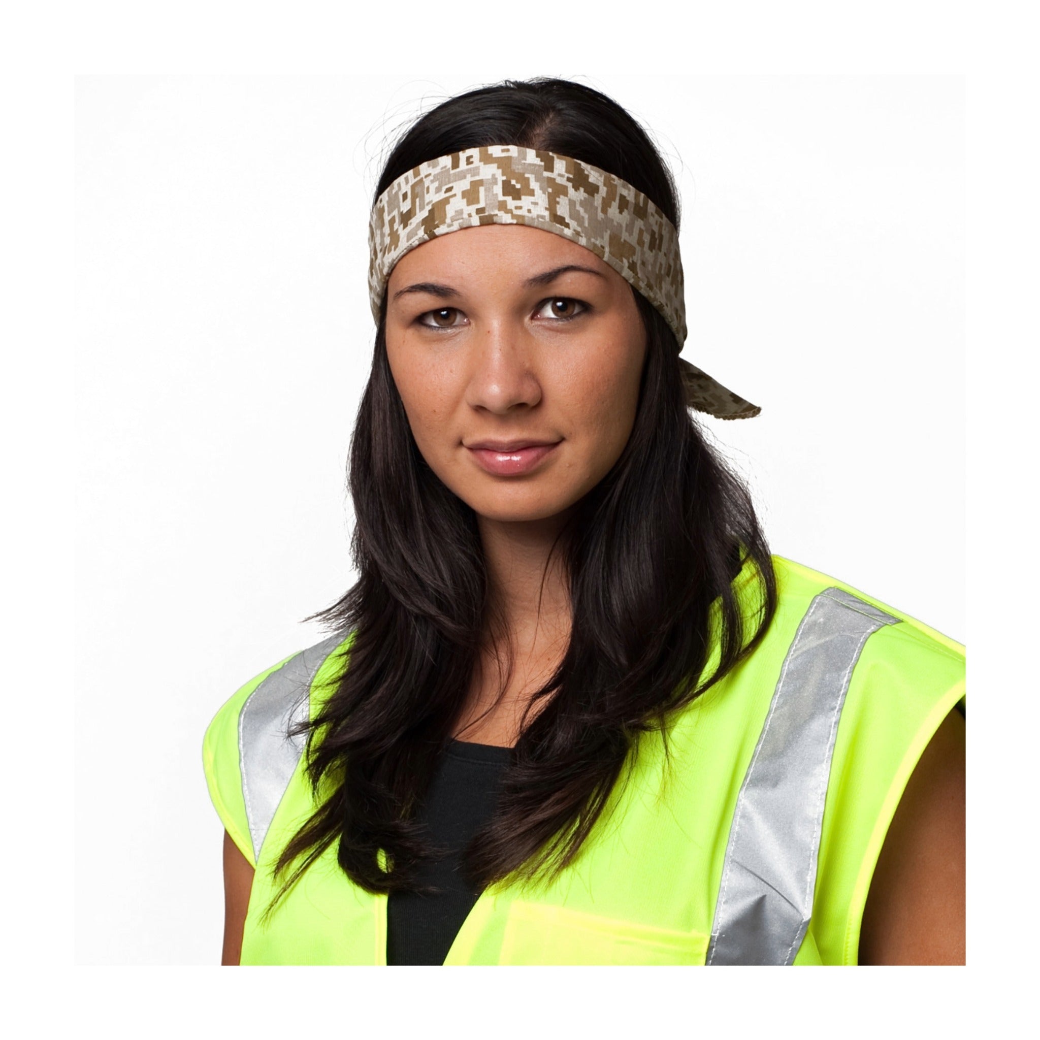 PIP EZ-Cool 393-100 Evaporative Cooling Bandana_Camo_Model