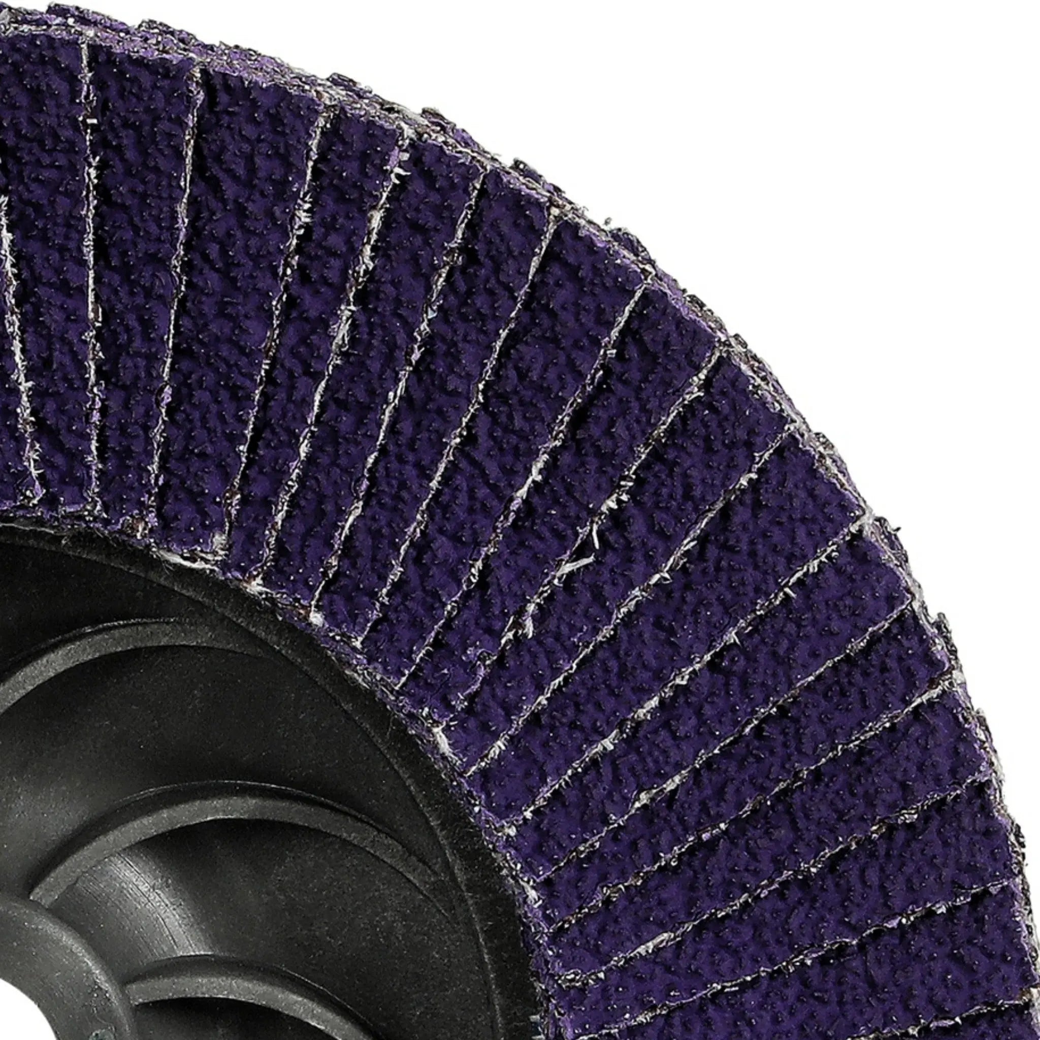 3M Cubitron 3 7100380207/1169F Flap Disc, 40+, T29-Conical Quick Change, 5 in x 5/8 in-11, Close Up